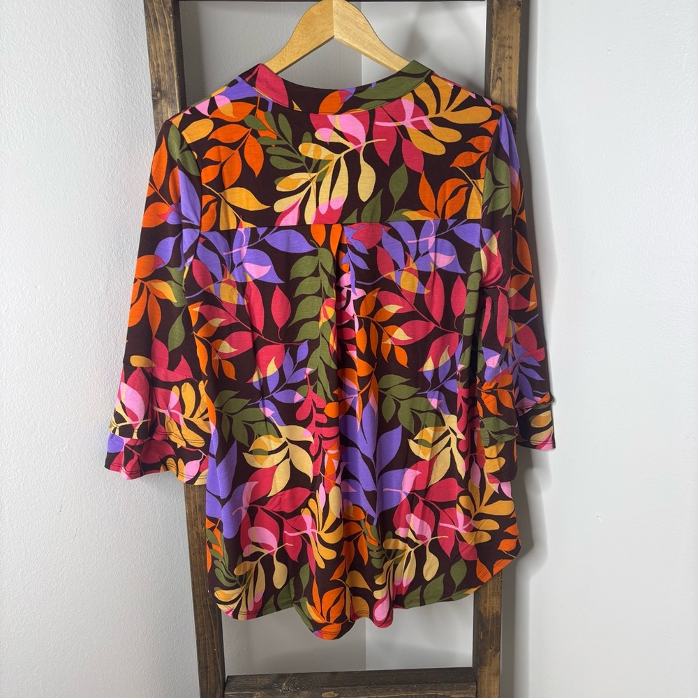 Dear Scarlett Multicolor Leaf Print Women's Top - Picture 5 of 5